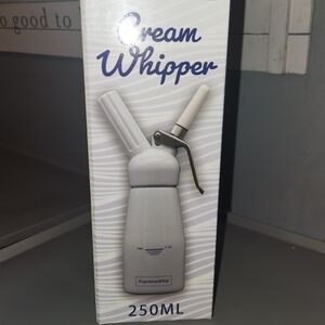 SupremeWhip Cream Whipper Dispenser 250ML. NIB.